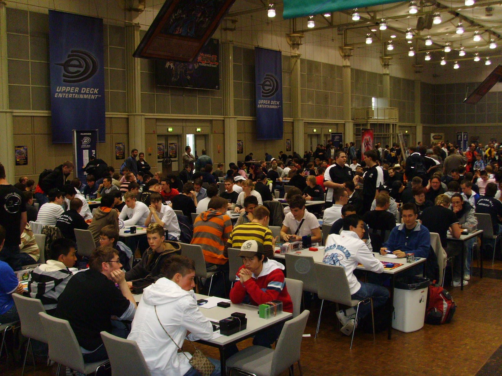 searchig-biggest-deck-2222-cards